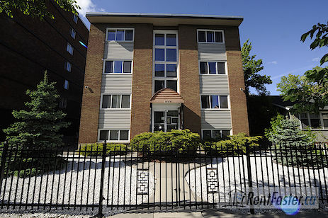 Just reduce rentand and DD,1 bdr, storage, near DT, heat water, Wi-Fi