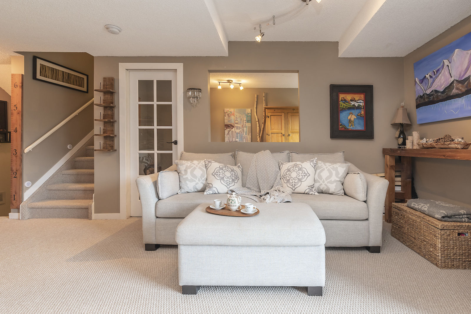 Calgary 2 bedrooms Townhouse for rent. Property photo: 371014-1