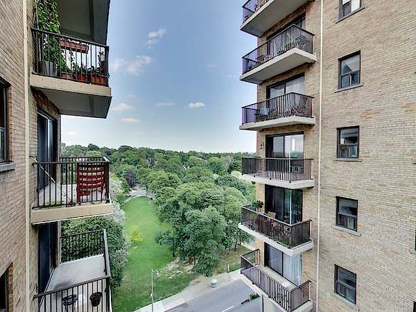 Apartment for rent 3000 Yonge Street | Yonge St. and Lawrence Ave. West