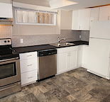 Big Bright Legal 2 Bedroom Suite with En-Suite Laundry