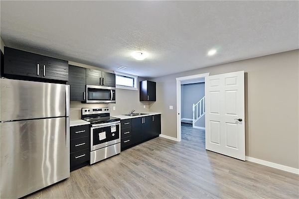 Calgary 2 bedrooms Basement for rent. Property photo: 372382-2