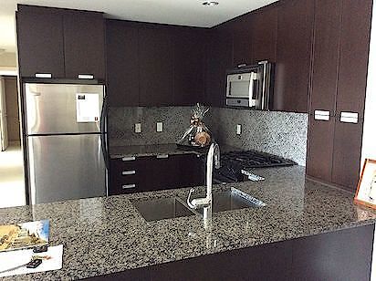 Calgary 3 + Den bedrooms Condo Unit for rent. Property photo: 372387-2