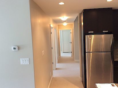 Calgary 3 + Den bedrooms Condo Unit for rent. Property photo: 372387-3