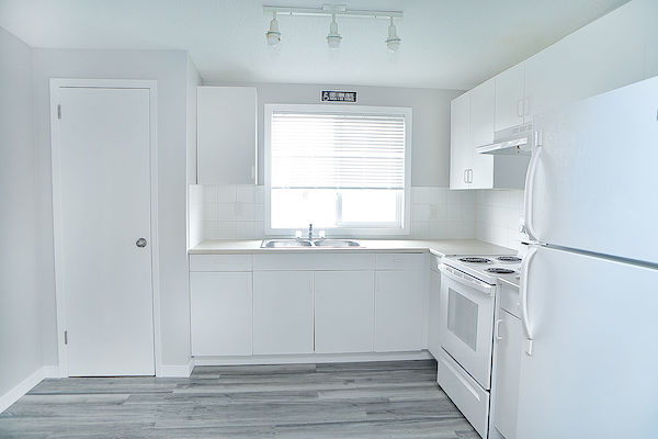 Calgary 3 bedrooms Main Floor for rent. Property photo: 373587-2