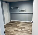 Quaint large bed room basement in the SE Close to EVERYTHING!!