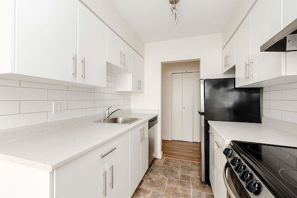 Victoria 2 bedrooms Apartment for rent. Property photo: 375602-2