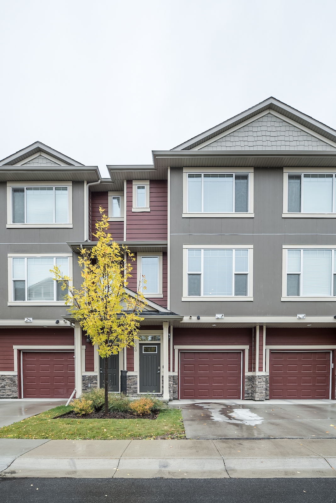 Calgary 3 bedrooms Townhouse for rent. Property photo: 376240-1