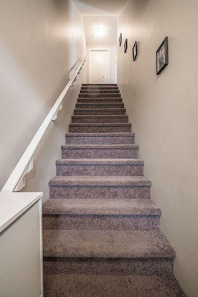 Calgary 3 bedrooms Townhouse for rent. Property photo: 376240-2