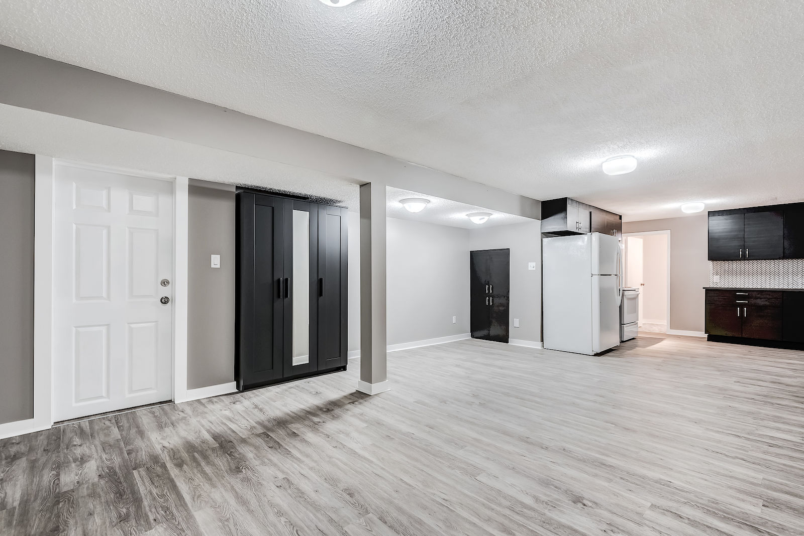 Calgary 1 bedroom Basement for rent. Property photo: 376252-1