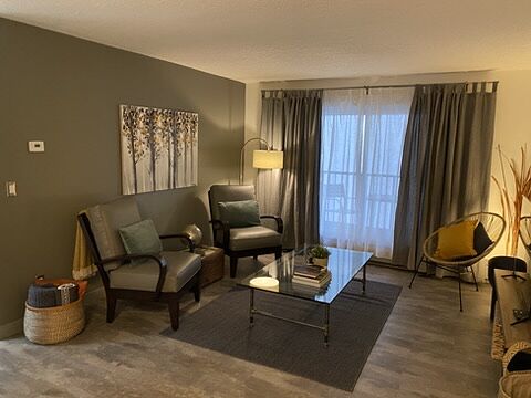 Calgary 1 bedroom Apartment for rent. Property photo: 376379-1
