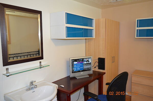 Calgary studio Apartment for rent. Property photo: 379211-3