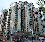 Downtown 1br, 18th Floor corner unit with Underground Parking!!