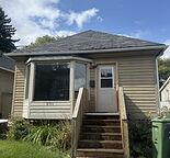 Charming Walk-up Bungalow