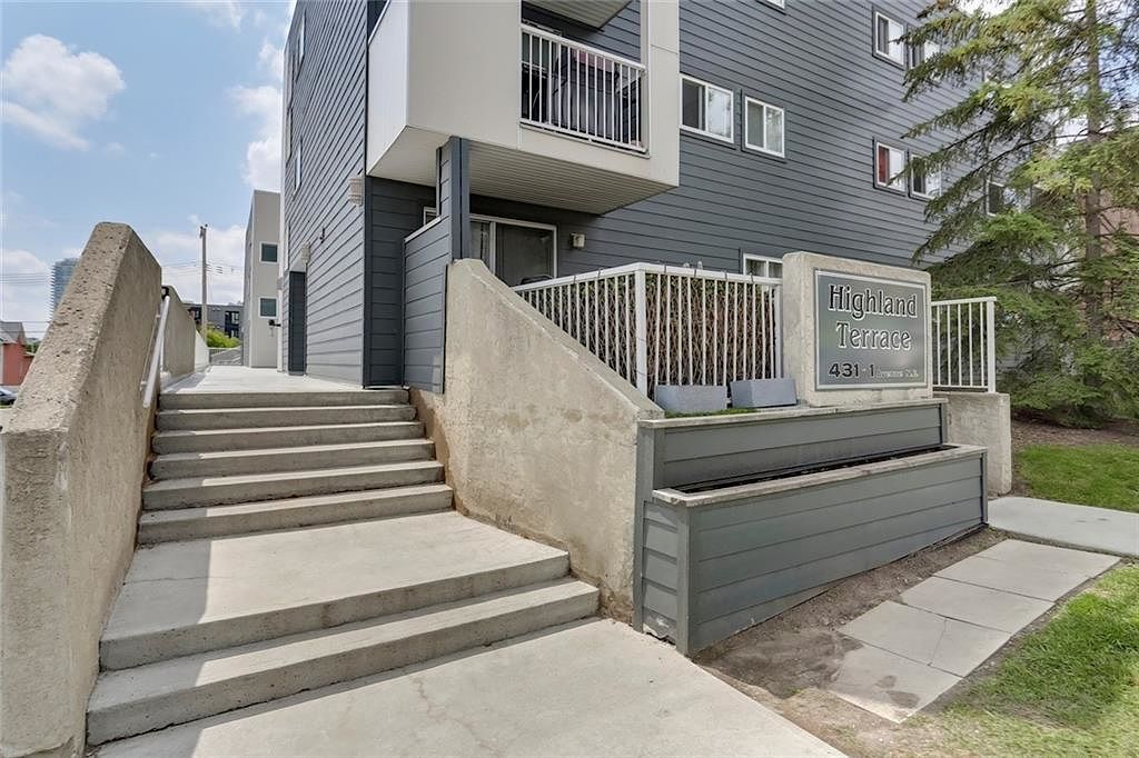 Calgary 2 bedrooms Condo Unit for rent. Property photo: 381099-1