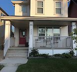 Great House with fantastic neighbors!