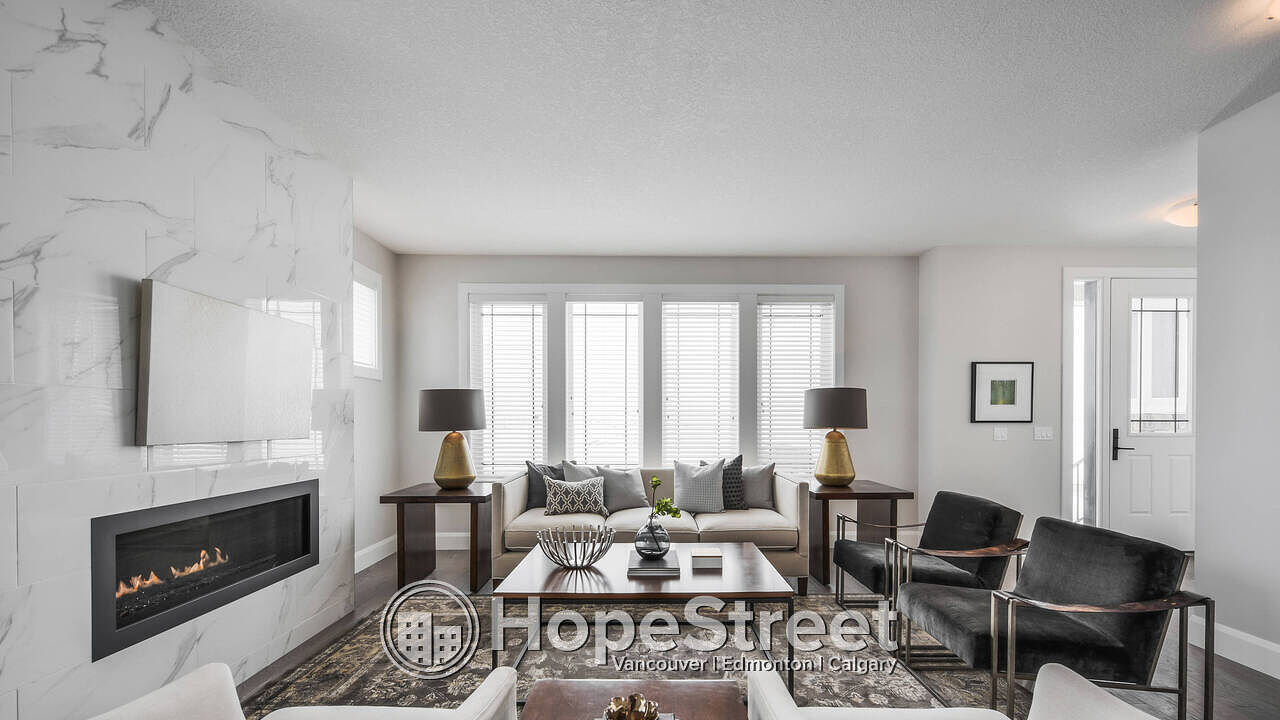 Calgary 7 bedrooms House for rent. Property photo: 381518-1
