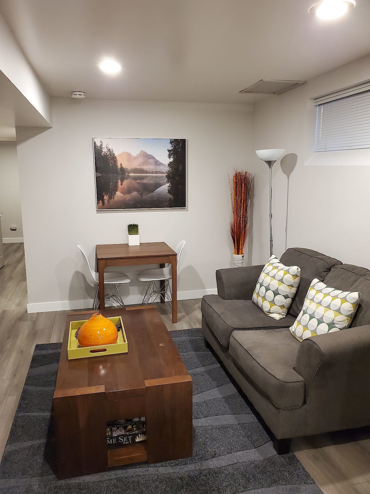Calgary 1 bedroom Basement for rent. Property photo: 383139-1