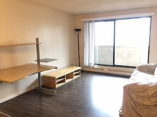 Calgary 2 bedrooms Apartment for rent. Property photo: 38699-2