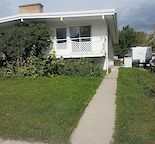 Inner city - 2 Beds Upper level of a Bi-level house (Sept 1st 2026)