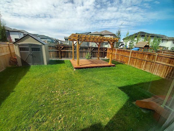 Calgary 3 + Den bedrooms House for rent. Property photo: 387637-2