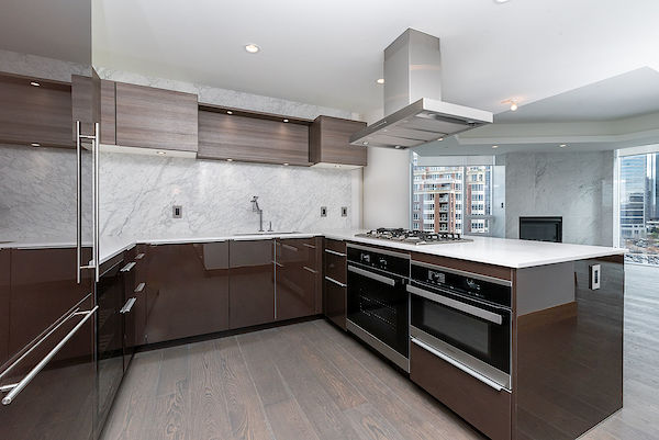 Calgary 2 bedrooms Condo Unit for rent. Property photo: 389839-3