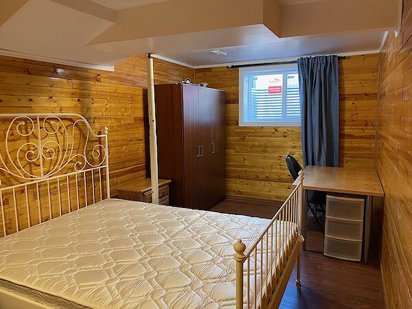 Calgary 4 bedrooms Room For Rent for rent. Property photo: 389947-3