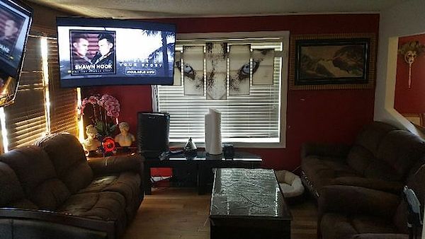 Calgary 1 + Den bedrooms Room For Rent for rent. Property photo: 391816-3