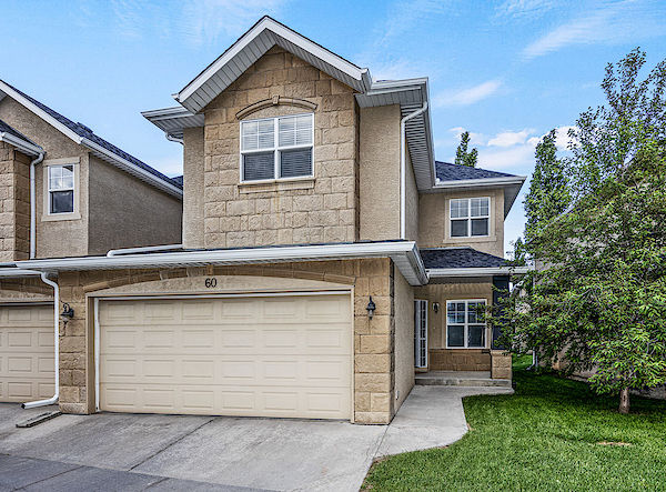 3 Bedroom Townhome in Strathcona Park