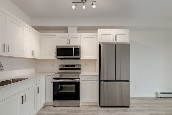 Calgary 2 bedrooms Condo Unit for rent. Property photo: 394548-2