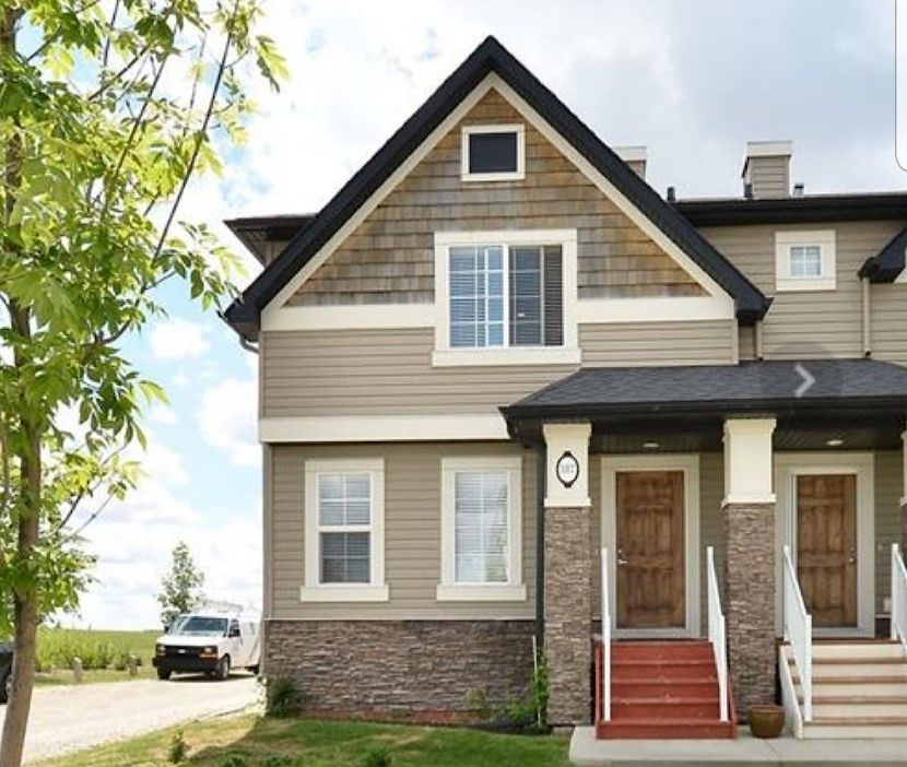 Calgary 3 + Den bedrooms Duplex for rent. Property photo: 395886-1
