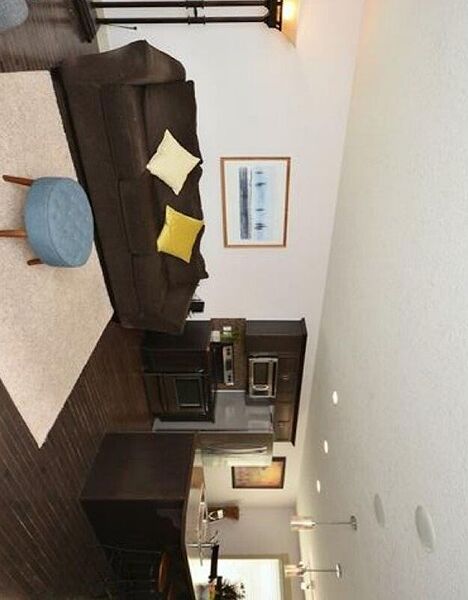 Calgary 3 + Den bedrooms Duplex for rent. Property photo: 395886-3