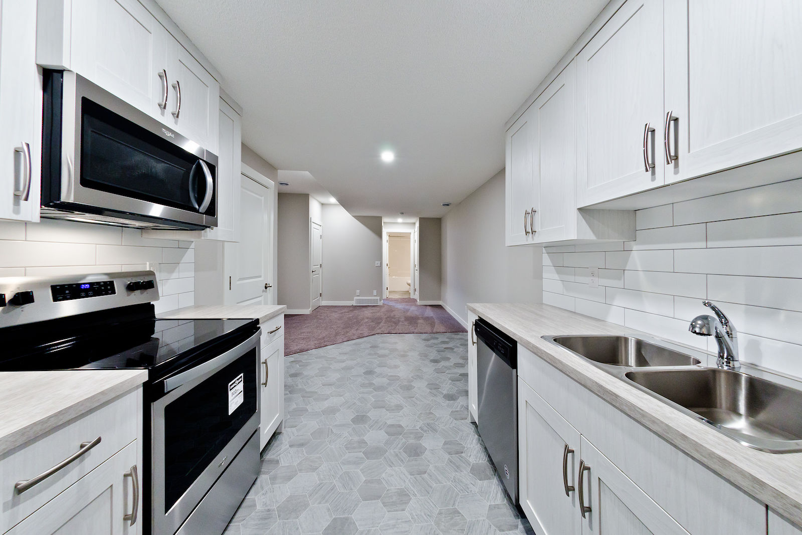 Calgary 1 bedroom Basement for rent. Property photo: 397506-1