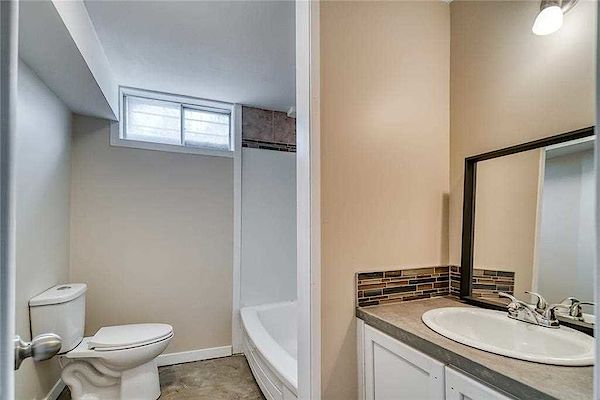 Calgary 2 bedrooms Basement for rent. Property photo: 397809-2