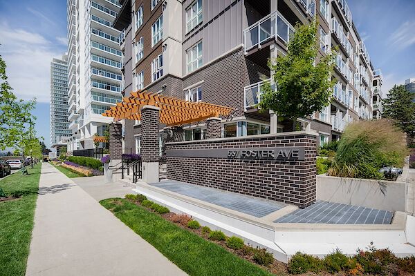 Coquitlam 2 bedrooms Apartment for rent. Property photo: 398574-2