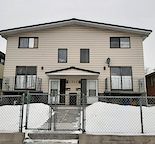 2 bedroom townhouse close to many amenities