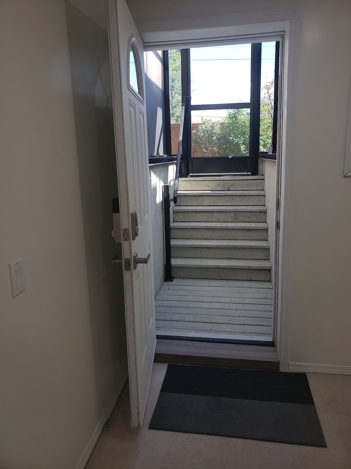 Calgary 2 bedrooms Basement for rent. Property photo: 399654-1