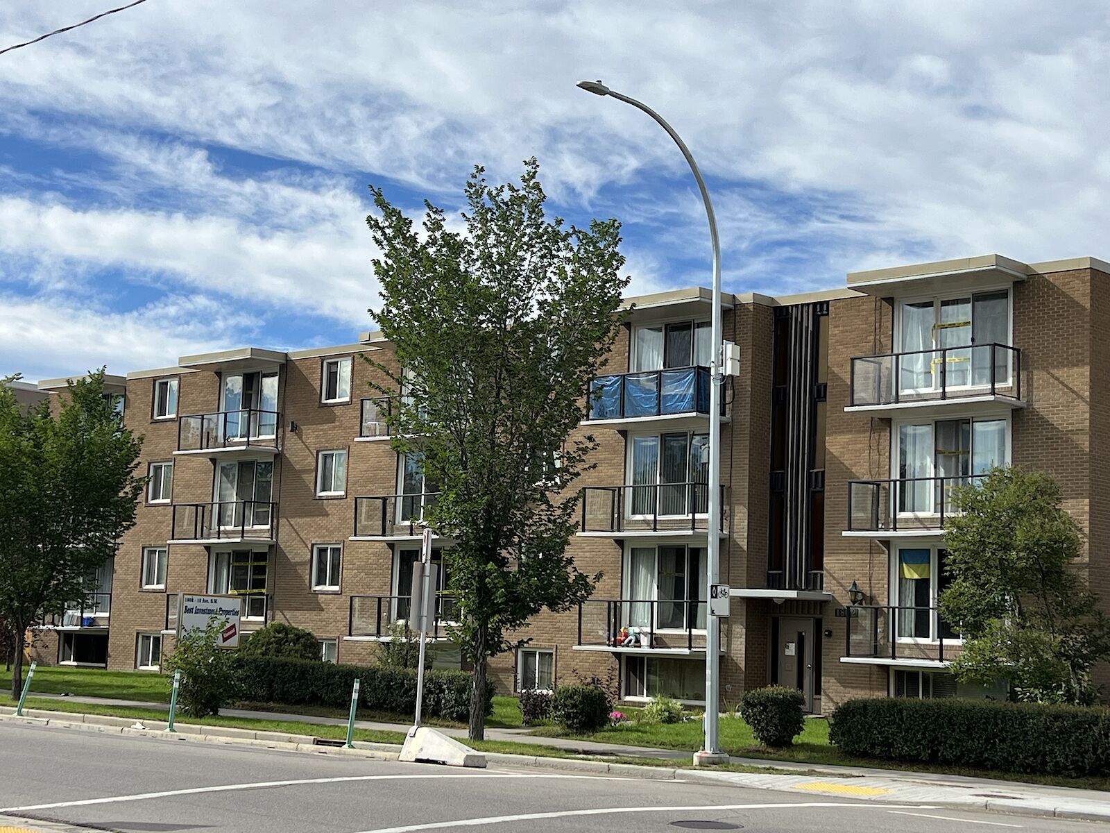 Calgary 1 bedrooms Apartment for rent. Property photo: 400117-1