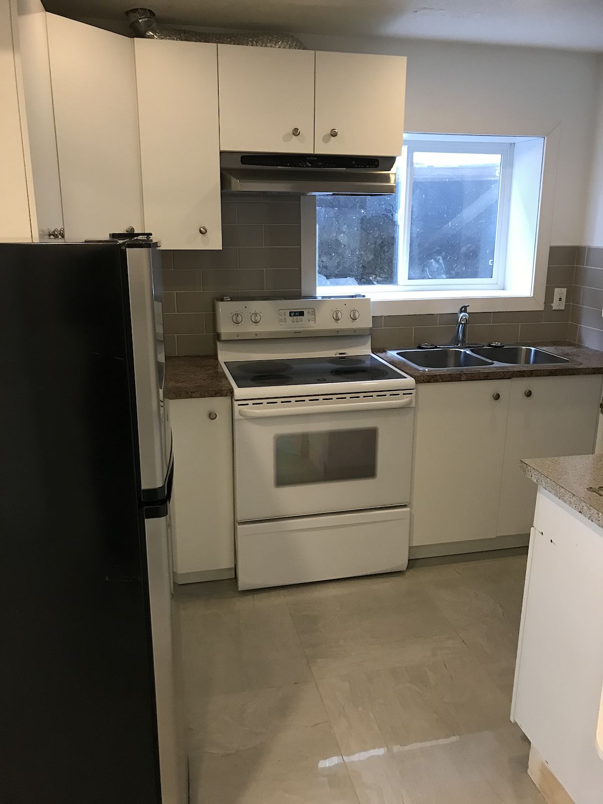 Calgary 2 bedrooms Basement for rent. Property photo: 400880-1