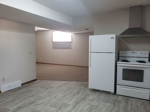 Calgary 2 bedrooms Basement for rent. Property photo: 401406-3