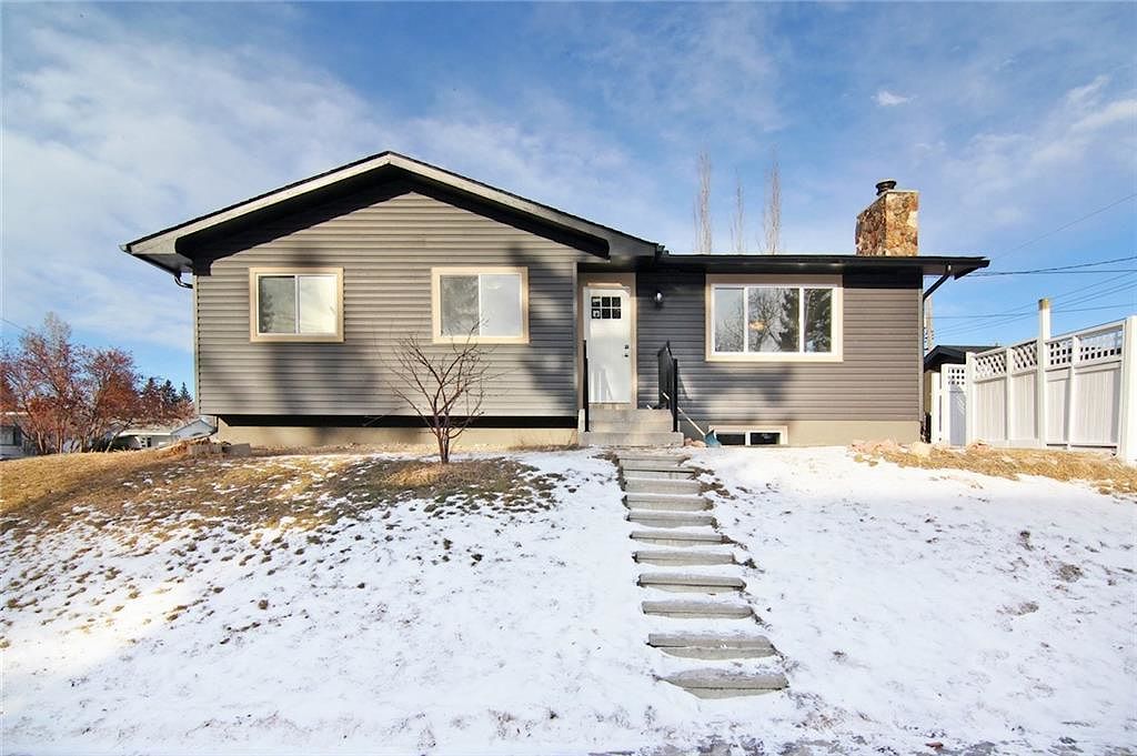 Calgary 3 bedrooms Main Floor for rent. Property photo: 402108-1