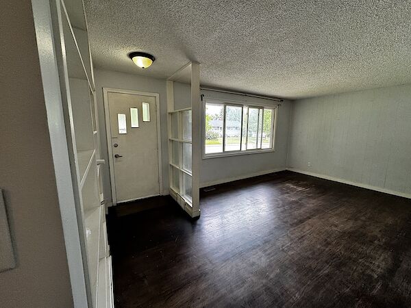 Calgary 4 bedrooms House for rent. Property photo: 403747-3