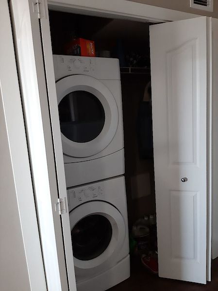 Calgary 2 bedrooms Apartment for rent. Property photo: 405595-2