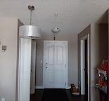 Cozy Unfurnished apartment (2 Bed and 1 Bath) Near C Train and Bus Stop