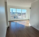 BEAUTIFUL 2 BEDROOM CONDO WITH 2 UNDERGROUND PARKING SPOTS — Beltline, Calgary