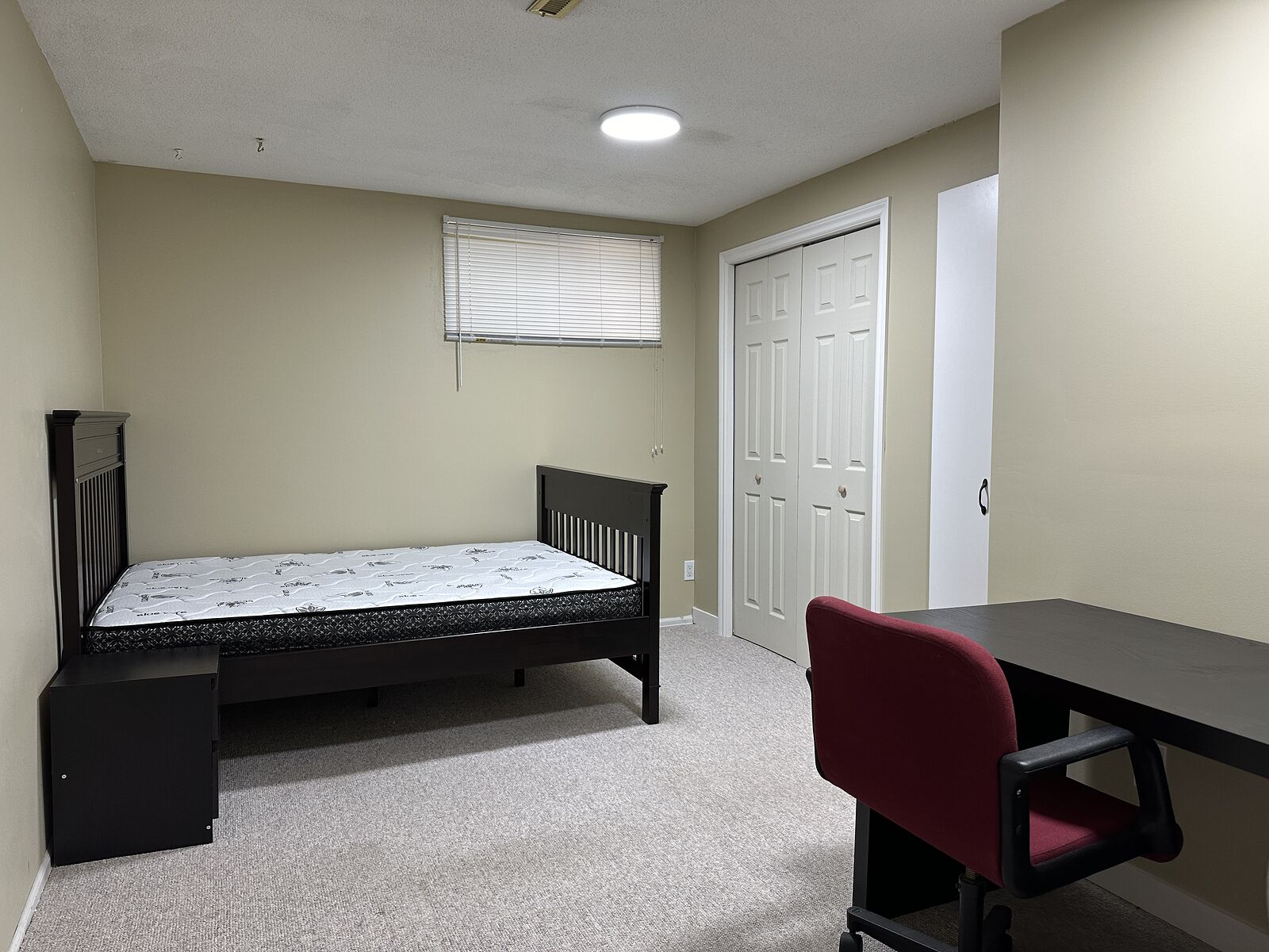 Calgary 1 bedroom Room For Rent for rent. Property photo: 406155-1