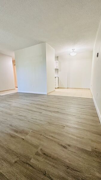 Calgary 2 bedrooms Apartment for rent. Property photo: 406910-3