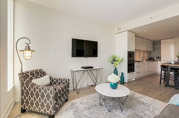 Calgary 1 + Den bedrooms Condo Unit for rent. Property photo: 407315-2