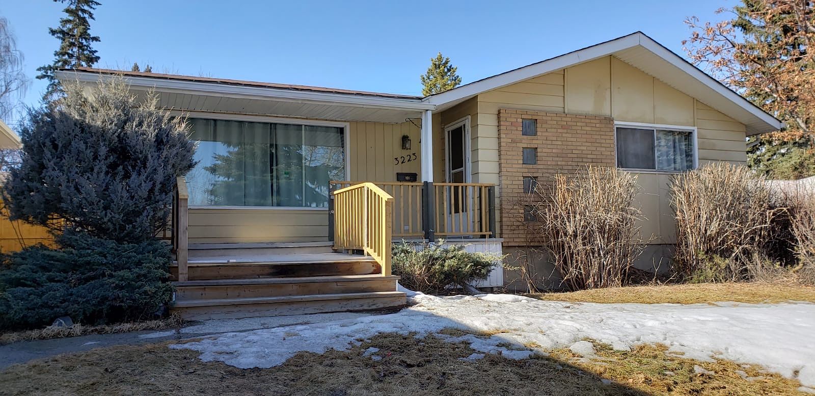 Calgary 2 bedrooms Basement for rent. Property photo: 407395-1