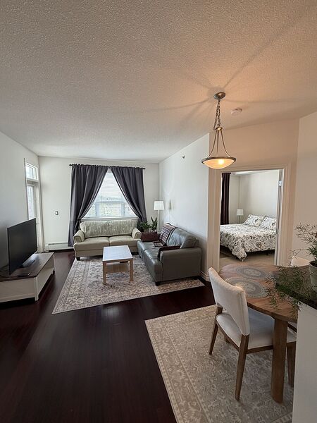 Calgary 2 bedrooms Condo Unit for rent. Property photo: 408525-3