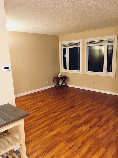 Calgary 3 bedrooms Main Floor for rent. Property photo: 409185-2